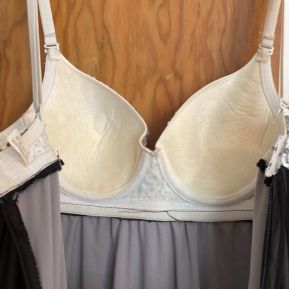 Long black and sequin dress - Picture 6 of 9